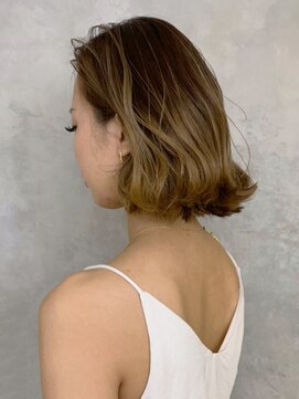 アイティー バイ アルバム 浦和店(IT by ALBUM) ビーチボブ_ハイライトカラーセミウェットウェーブ_ba243742