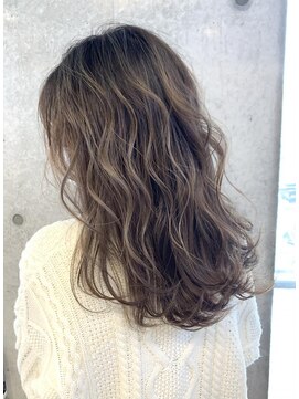 スウィープ 平尾(sweep) 【豊塚】30代40代大人のデザインハイライトカラー