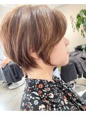 ペールベージュセクションカラーグラデーションカラー外ハネボブ