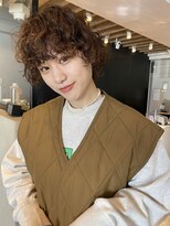 ホロ(hollo)&nbsp;マッシュパーマショートスパイラルパーマプードルパーマ