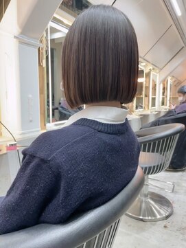 リール 銀座(R'EEL) オリーブグレー/ボブ/顔周り/小顔/レイヤー/髪質改善/縮毛矯正