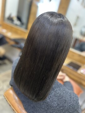 ニューラインギンザ(New-Line 銀座) 艶髪ロング グレージュ