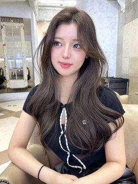 ロンドアリシア 金山(Lond Alexia) 酸性ストレート/前髪カット/リタッチ/カット/ブリーチ