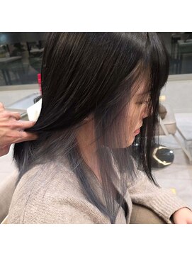 リガナッツ 王子店(Riganuts) グレーインナーカラー