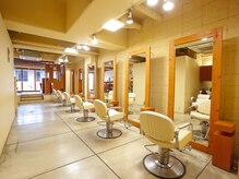 ナップル ヘアー(NAPUL hair)の雰囲気（優しい色味に包まれた店内でリラックス♪）