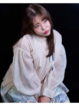 アンアタッシュ(UNE ATTACHE) Sage Murmur｜透明感ベージュ×ストレート×顔周りレイヤー×秋
