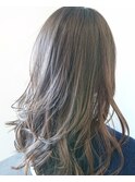 軽やかさと透明感◎アッシュグレー♪
