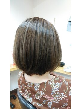 ヘアーアンドスパ ベアーズ 2 多彩カラー