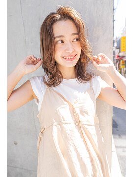 クラン(clan) 外ハネボブセクションカラーグラデーションカラーペールベージュ