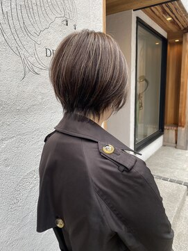 デコヘアー キートス(DECO HAIR kiitos) ハイライトショートボブ×小顔矯正立体カット