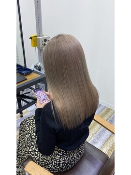 アフューズバイストゥー(Vfuse by StueW) ベージュ/グレージュ［倉敷］［岡山］［水島］