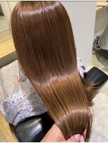 リタ(rita.)&nbsp;林　直人　ツヤ髪ナチュラルベージュ×イルミナカラー