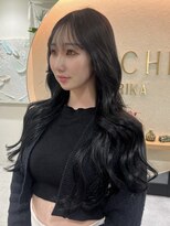 ハチ(HACHI) エクステ70本で韓国艶ロングに