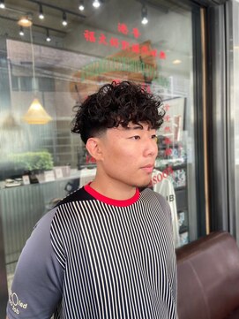 エフエム 明大前(FM) バーバー ツーブロック/刈り上げ/ツイスパ/ビジネス/かきあげ