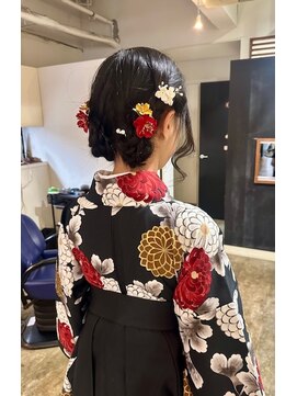 アビリティ ヘアー(ability hair) 卒業式 小学生 ツインカールアップスタイル