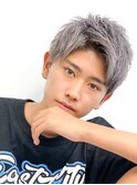 アップバングツーブロックダブルカラーブリーチメッシュ