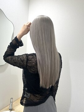 モニカ 栄店(MONIQA) シルバーグレー