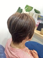 モントン(mon temps)&nbsp;ハイライト入れてるっぽいショート