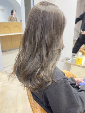 〈Tierra毛利仁美〉外国人風透明感カラー