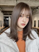 ケシキ 表参道 原宿(kesiki.)&nbsp;ミディアムレイヤー顔周りカットハッシュカットワンホンレイヤー