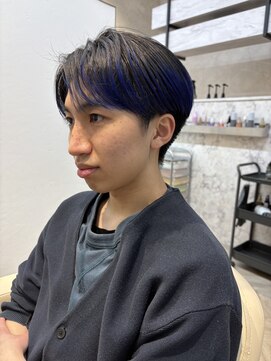 ソレイユトウキョウシブヤ(SOLEIL TOKYO shibuya) 鮮やかなブルー×黒髪の韓国風アンブレラカラー