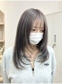 ダークグレージュシルバー顔まわりレイヤーブリーチダブルカラー