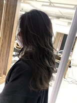 ユルム 深谷稲荷&nbsp;大人可愛いロングレイヤーカット/長め前髪/簡単コテ巻き