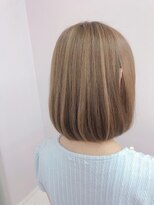 ネオリーブ クーロ(Neolive curro)&nbsp;透明感抜群♪ハイライト&アッシュ&ボブ