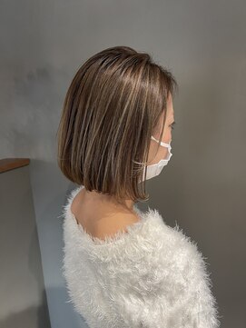 ルート(route.) セピアカラーのボブ