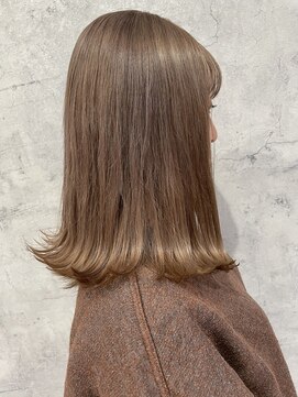 ラフトーキョウセカンド(RAF TOKYO 2nd) 【RAF TOKYO 2nd Rina】ミルクティーベージュ×外ハネ