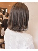 小顔イメチェン、モカブラウングレーベージュくびれレイヤーボブ