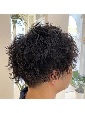 ニコラ(NICOLA) マッシュ×ツイストスパイラルパーマ