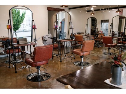 ヘアラウンジ アンリオ(hair lounge an rio)の写真