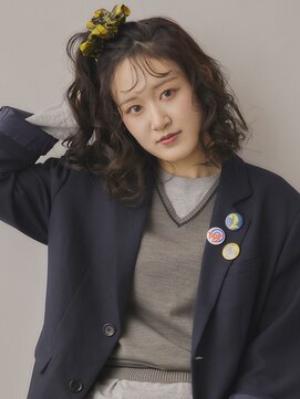 トナリ(tonari) ミディアムパーマ グレージュ 前髪カット 顔周り【鹿児島中央】