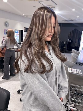 キング(K!ng) 縮毛矯正髪質改善ハイライトレイヤーカット楠葉美容室エクステ