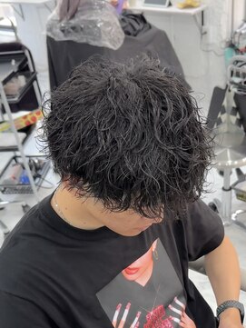 シーン(scene) 波巻きパーマ×縦落ち×マッシュ【広島】