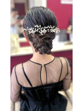 ヘアデザイン ニーチェ(Hair Design ni che) お呼ばれアレンジ