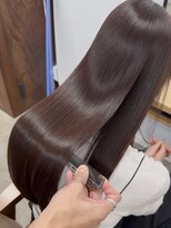 マジコ 表参道(Magico)&nbsp;縮毛矯正×最高級髪質改善×艶感美容液【表参道/縮毛矯正】