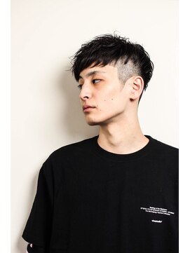 メリケンバーバーショップ フクオカ(MERICAN BARBERSHOP FUK) ソフトツーブロックフェザーマッシュくせ毛風パーマ1