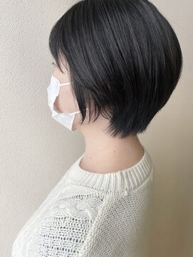 オウルヘアー(Owl hair) ショートグラ×黒髪ショート×耳掛け
