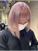 2388外国人風カラーロイヤルパープルベイビーピンク刈り上げボブ