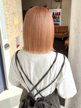 オプス 大名店(Ops) ペールオレンジ×ハイトーンカラー×切りっぱなしミディアム
