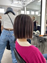 イキ 表参道(iki omotesando)&nbsp;モード/無造作ウェーブ/大人ガーリー[表参道駅]