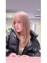 ホワイトベージュ