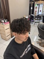 アイズ 海老名(AIZU)&nbsp;ツイストスパイラルパーマ　ツイストパーマ　メンズカット　眉毛