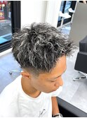 guest snap　刈り上げアップバングショート×ホワイトメッシュ