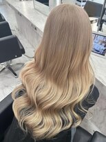 リトバイトゥルークリエイション 大宮(Re:to by True Creation)&nbsp;【外国人風】プラチナブロンド×波巻きロング