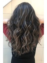 ネオリーブ ジューク 日吉店(Neolive JuQ)&nbsp;日吉 サーフ系バレイヤージュアッシュベージュハイライトカラー