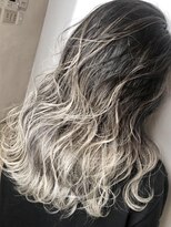 マーシュ(marshu)&nbsp;【marshu  OSAKA Style】外国人風グラデーション×グレージュ