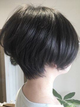 ヘアアンドスパ アイリス hair&spa Iris 【南鳩ヶ谷1分☆30代からの本格サロン】クール前下がりショート